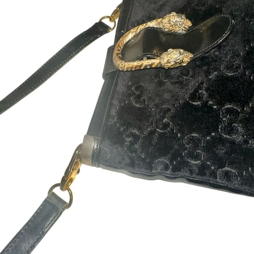 Gucci Rare Black Shoulder Bag with Gold Accent - Picture 14 of 15